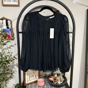 Unsubscribed silk black and silver long sleeve flowy pleated lined blouse